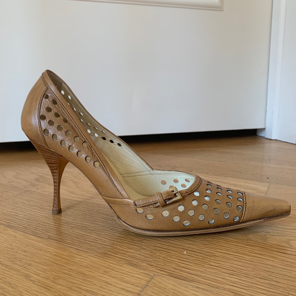 Prada Tan Leather Pointed Toe Heels with Perforated Detailing - Picture 2 of 6